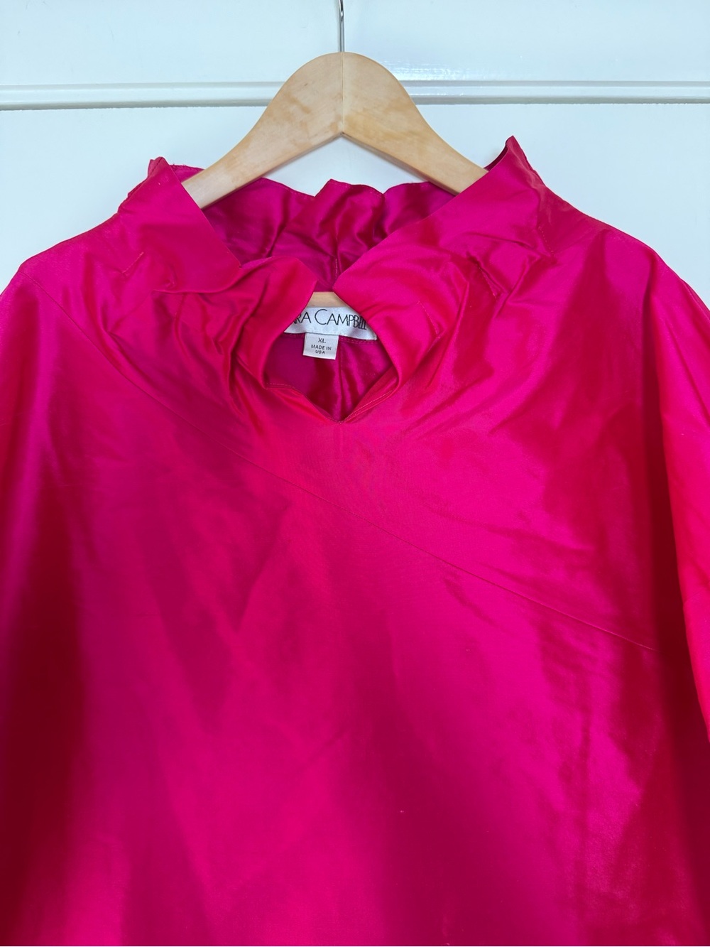 Sara Campbell 100% Silk Ruffle Neck Blouse Party Preppy Romantic A-Line Vibrant - Picture 2 of 6